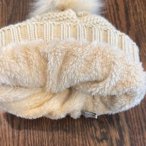 Cream Knit Pom-Pom Hat